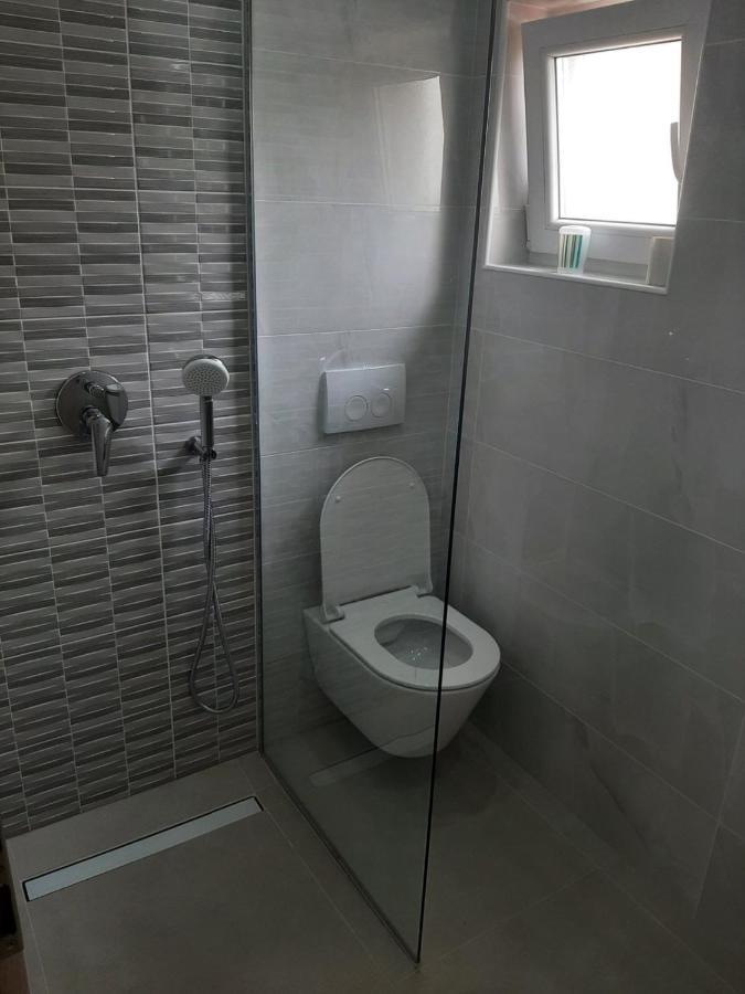 קרק Apartmani Bulajic מראה חיצוני תמונה