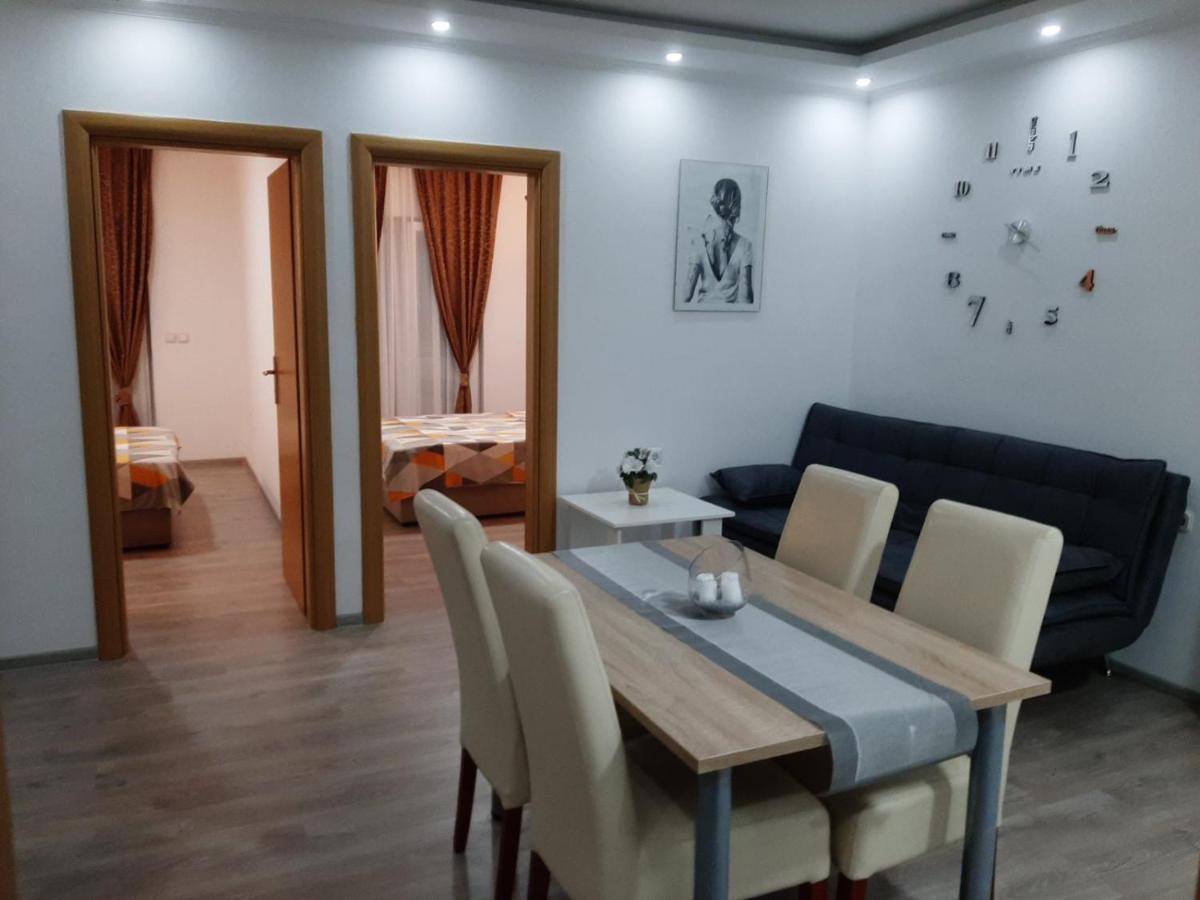 קרק Apartmani Bulajic מראה חיצוני תמונה