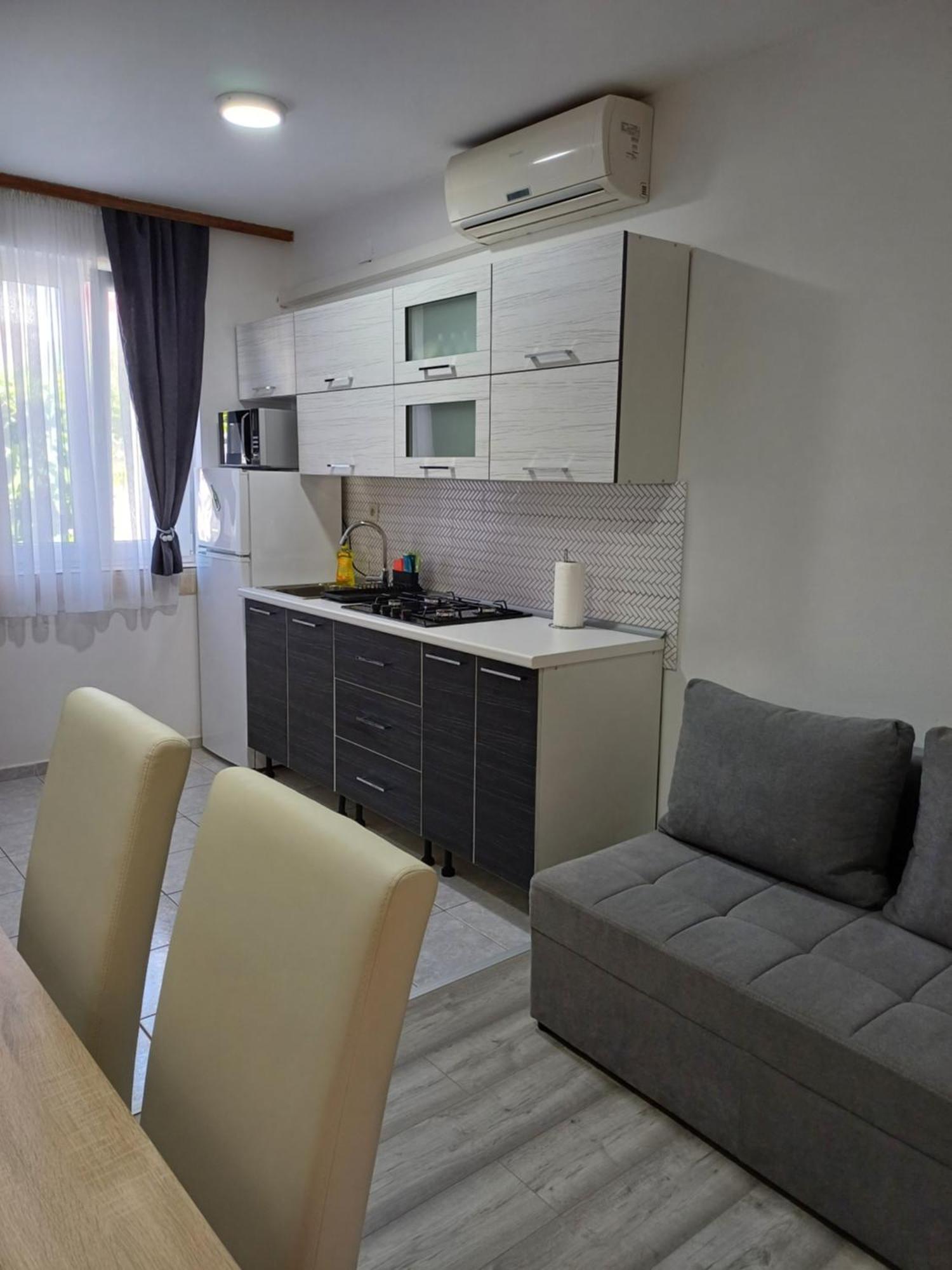 קרק Apartmani Bulajic מראה חיצוני תמונה