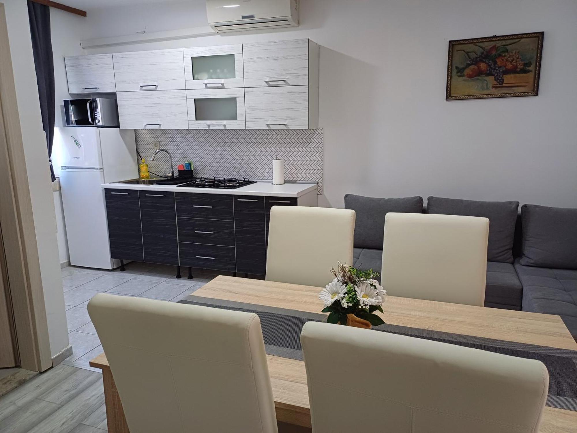 קרק Apartmani Bulajic מראה חיצוני תמונה